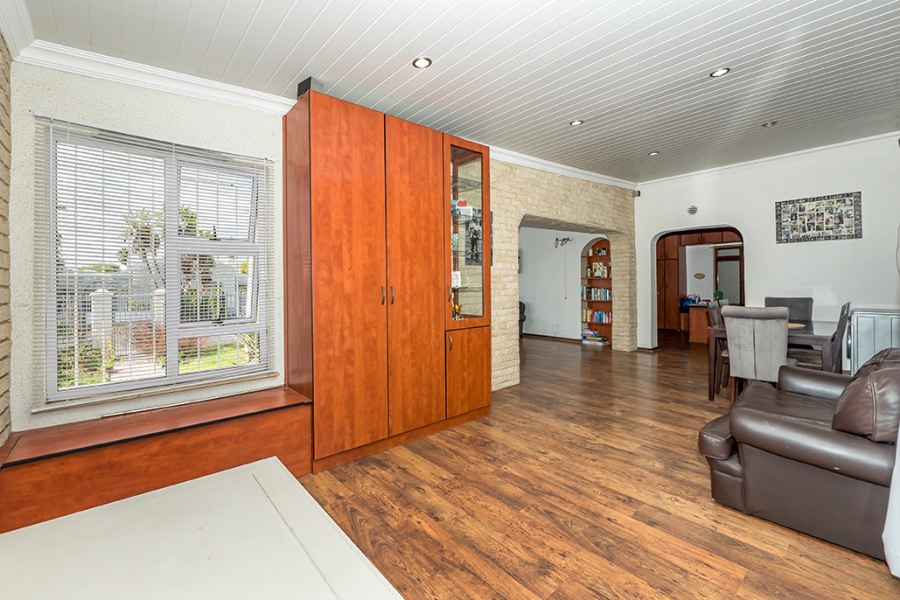 3 Bedroom Property for Sale in Zoo Park Western Cape